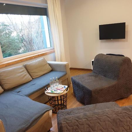 Maly Apartament W Zieleni Blisko Jeziora Sroda Wielkopolska Bagian luar foto