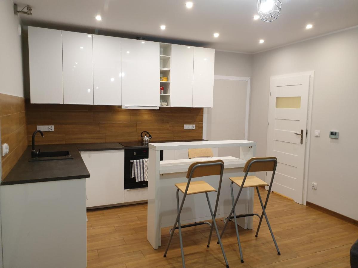 Maly Apartament W Zieleni Blisko Jeziora Sroda Wielkopolska Bagian luar foto