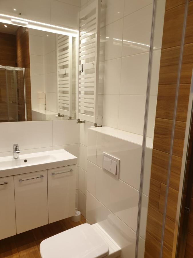 Maly Apartament W Zieleni Blisko Jeziora Sroda Wielkopolska Bagian luar foto